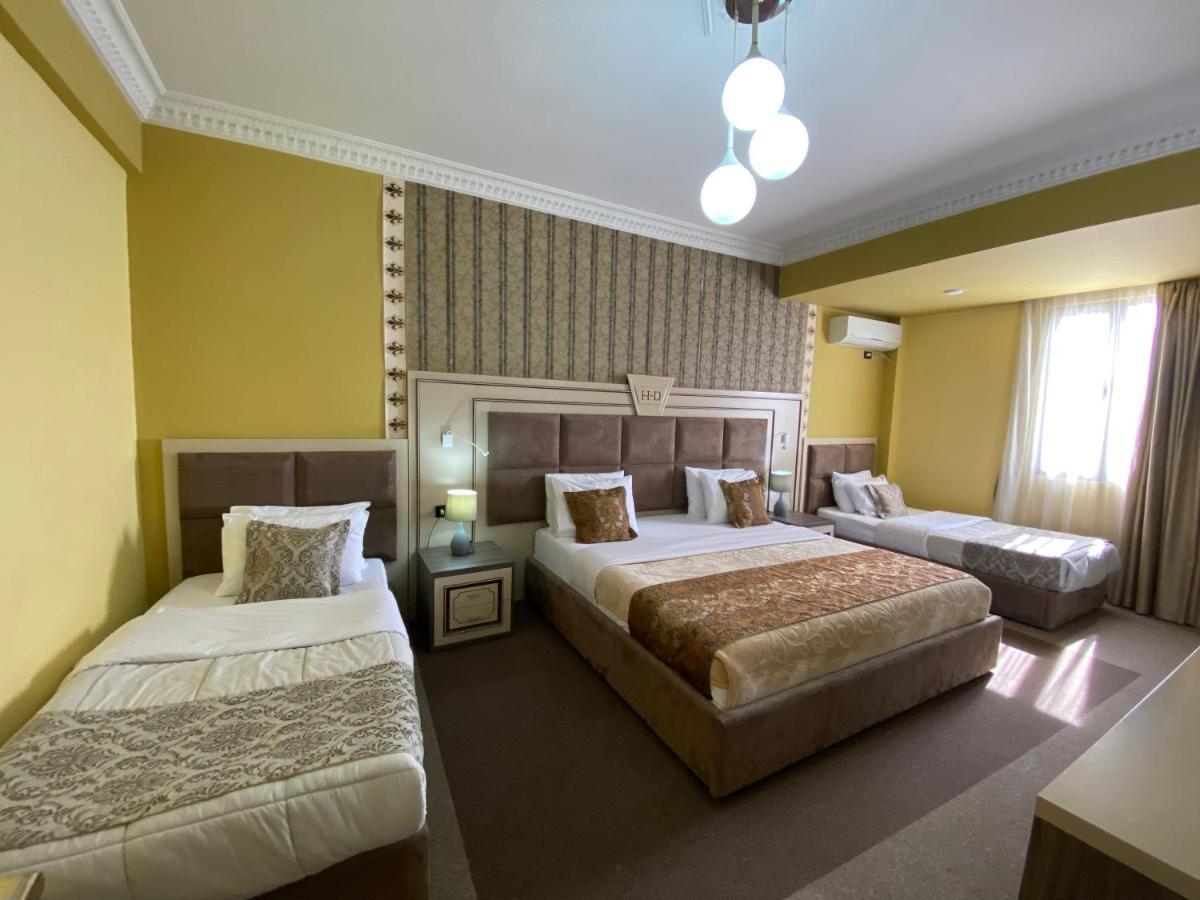 Hotel Deluxe Тирана Экстерьер фото